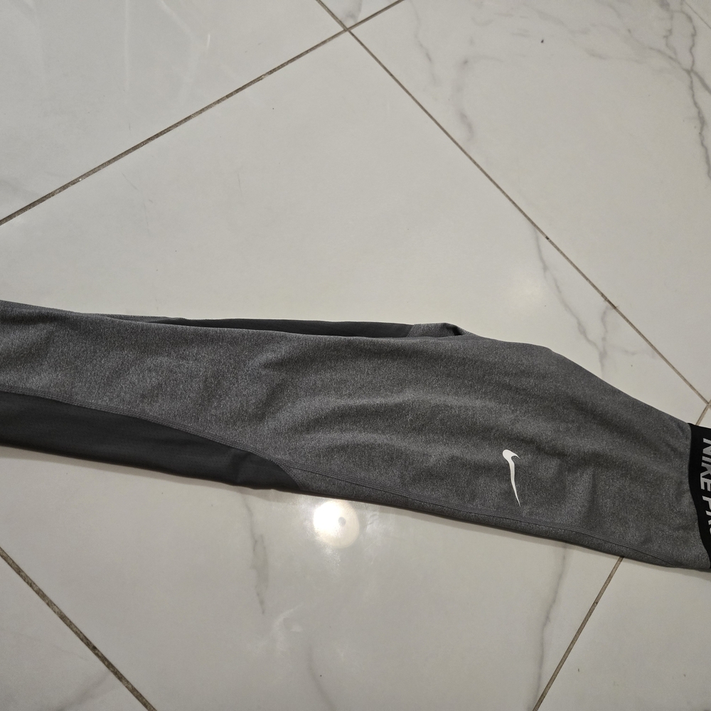 Nike Pro Kids Gray Leggings - Picture 4 of 6